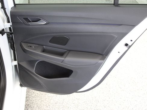 Used 2024 Volkswagen Golf R AWD/4WD image 32