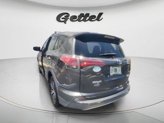 Used 2018 Toyota RAV4 XLE FWD video 1