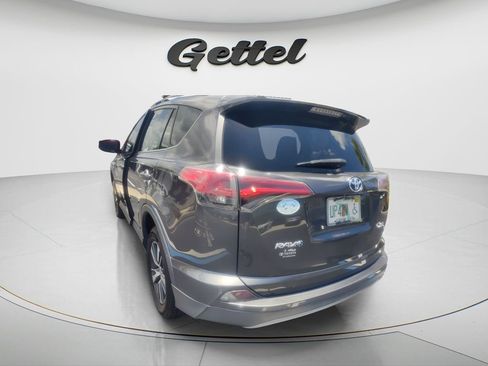 Used 2018 Toyota RAV4 XLE FWD image 1