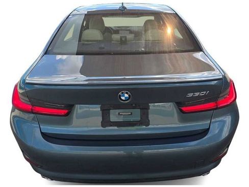 Used 2020 BMW 330i Sedan w/ Convenience Package RWD image 5