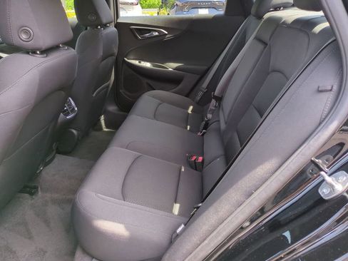 Used 2025 Chevrolet Malibu LT FWD image 14