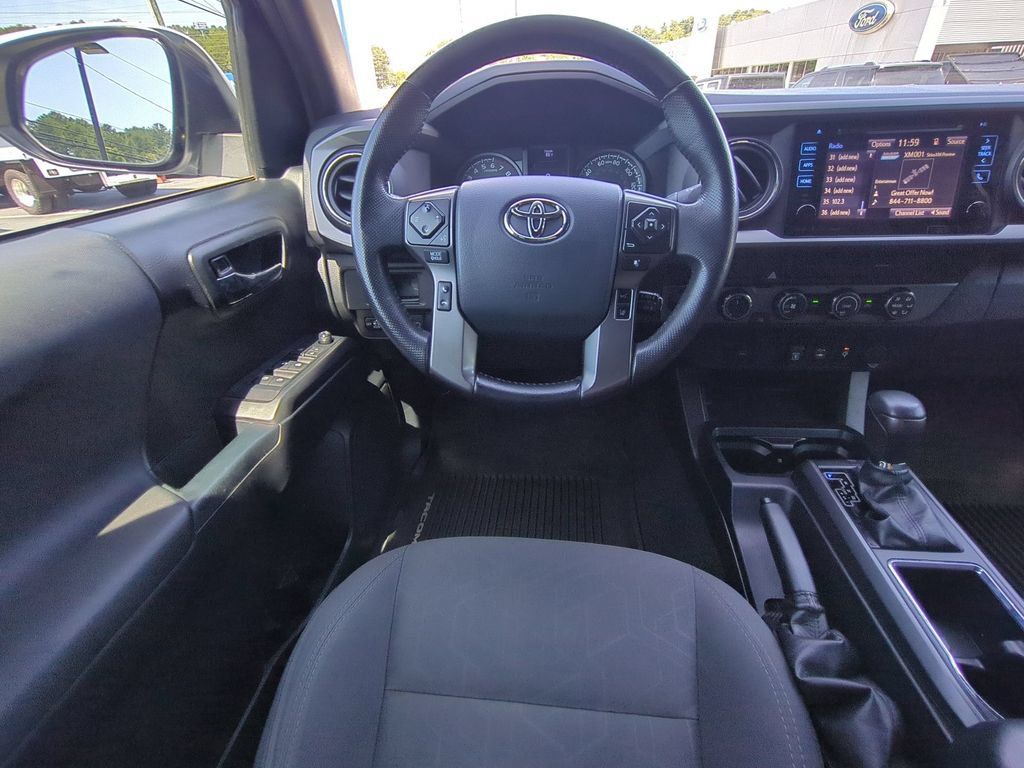 Used 2019 Toyota Tacoma TRD Off-Road AWD/4WD image 18