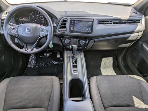 Used 2019 Honda HR-V Sport image 10