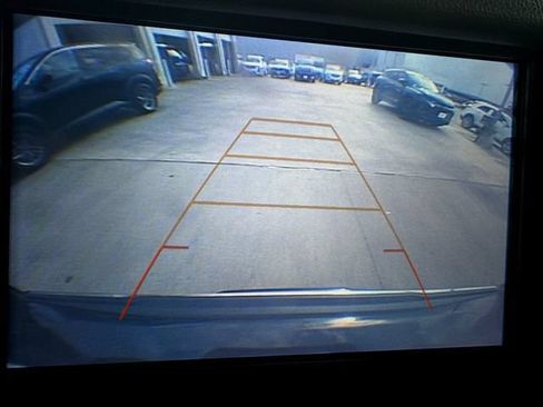 Used 2020 GMC Yukon Denali w/ Open Road Package RWD image 9