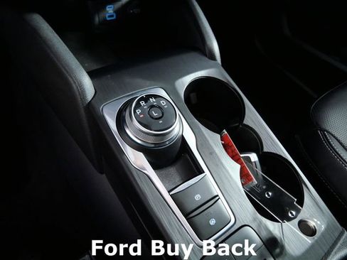 Used 2022 Ford Escape SEL image 19