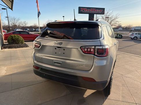 Used 2023 Jeep Compass Limited image 8