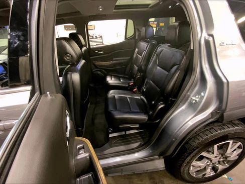 Used 2021 GMC Acadia SLE w/ Driver Convenience Package image 21