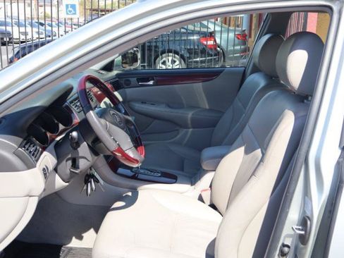 Used 2003 Lexus ES 330 FWD image 13