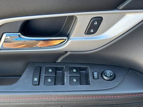 Used 2012 GMC Terrain SLE FWD image 16