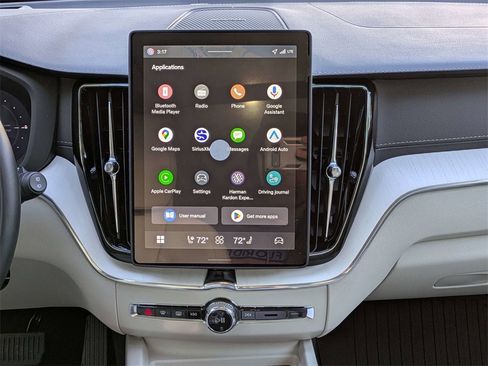 New 2026 Volvo XC60 T8 Ultra w/ Protection Package Premier image 19