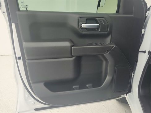Certified 2026 Chevrolet Silverado 1500 Custom image 25