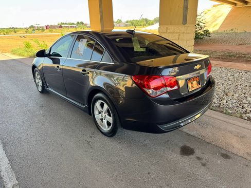 Used 2016 Chevrolet Cruze LT w/ RS Package FWD image 5