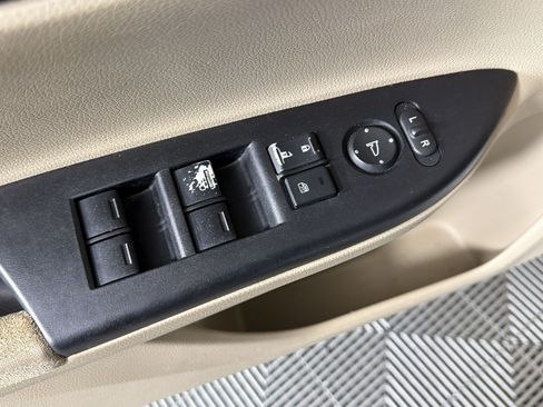 Used 2013 Honda Accord LX image 23