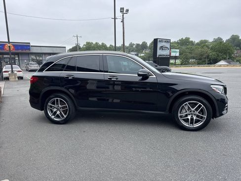 Used 2019 Mercedes-Benz GLC 300 4MATIC image 8