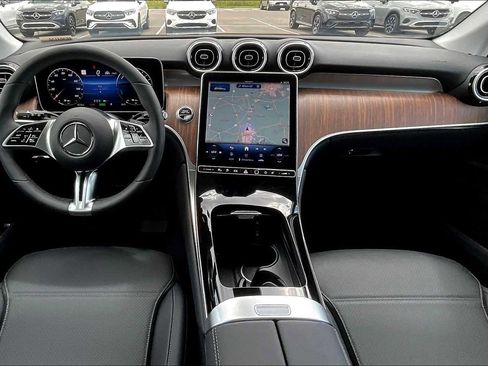 New 2025 Mercedes-Benz GLC 350e GLC 350e image 5