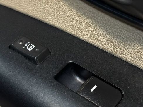 Used 2011 Kia Soul ! FWD image 10