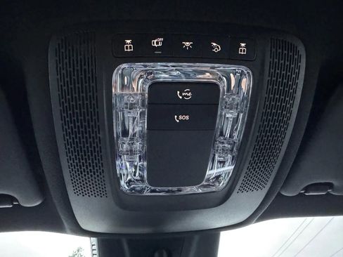 Used 2023 Mercedes-Benz EQB 300 4MATIC w/ Exclusive Package image 44