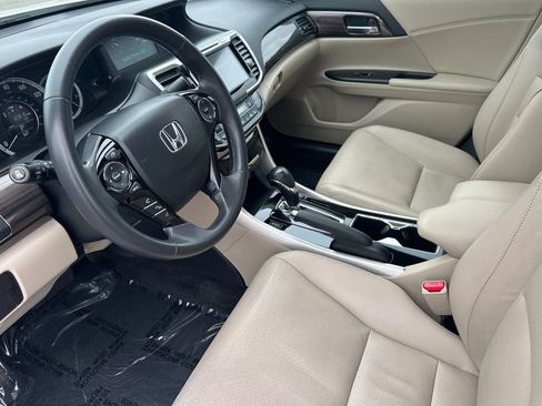 Used 2016 Honda Accord EX-L image 10