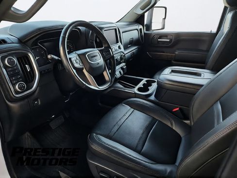 Used 2022 GMC Sierra 3500 Denali w/ Denali Ultimate Package AWD/4WD image 21