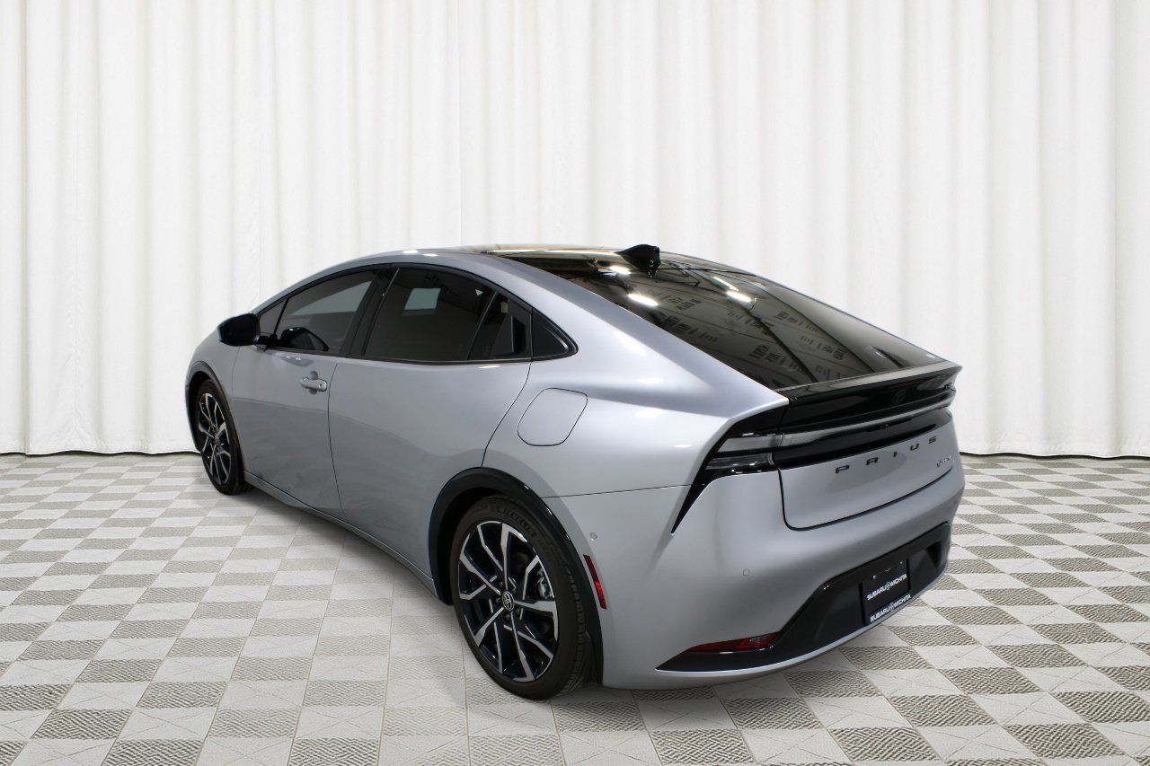 Used 2026 Toyota Prius Plug-In Hybrid w/ Limited Premium Package FWD image 5