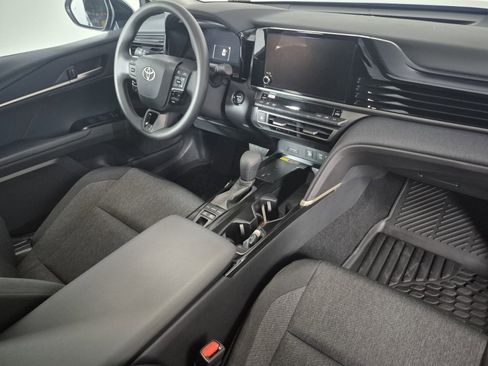 New 2026 Toyota Camry Hybrid image 39