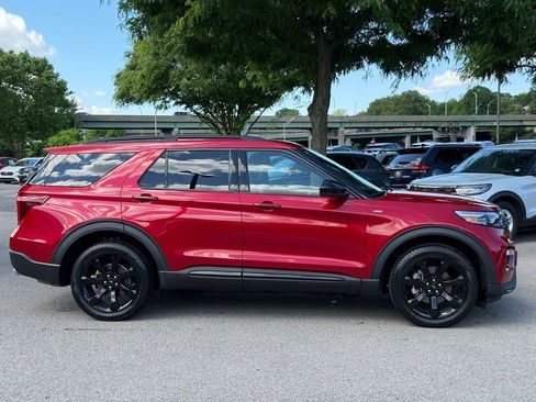 Used 2023 Ford Explorer ST-Line w/ Class IV Trailer Tow Package AWD/4WD image 5