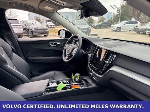 Certified 2025 Volvo XC60 B5 Core image 13