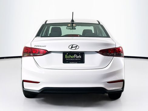 Used 2022 Hyundai Accent SEL FWD image 7