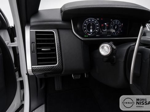 Used 2018 Land Rover Range Rover Sport SVR AWD/4WD image 9