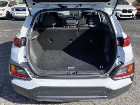 Used 2021 Hyundai Kona SE image 12