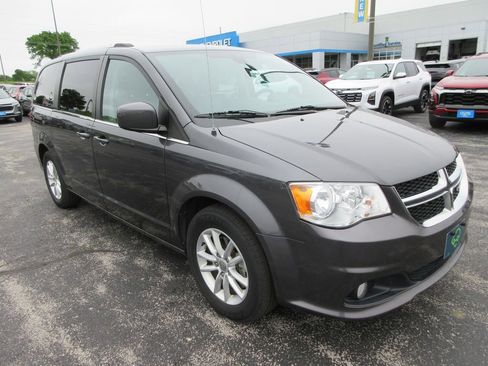 Used 2020 Dodge Grand Caravan SXT FWD image 7