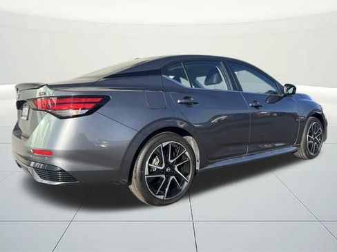 New 2025 Nissan Sentra SR w/ SR Premium Package image 4