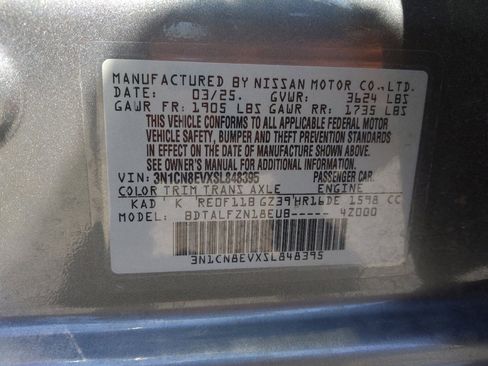 Used 2025 Nissan Versa SV w/ Trunk Package FWD image 33