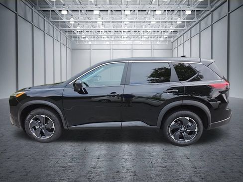 Certified 2025 Nissan Rogue SV FWD image 4