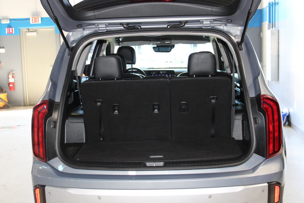 Used 2023 Kia Telluride S AWD/4WD image 27