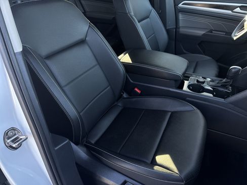 Certified 2023 Volkswagen Atlas SE image 27