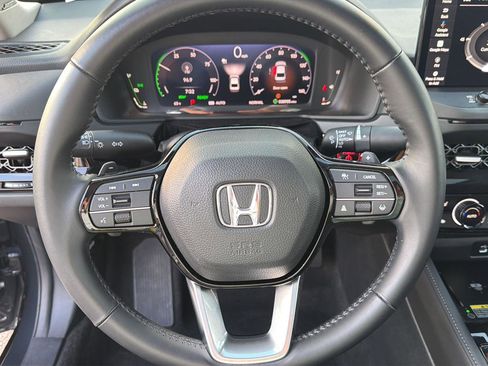 Used 2023 Honda Accord Touring image 19