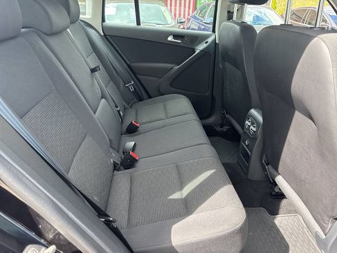 Used 2015 Volkswagen Tiguan S FWD image 18
