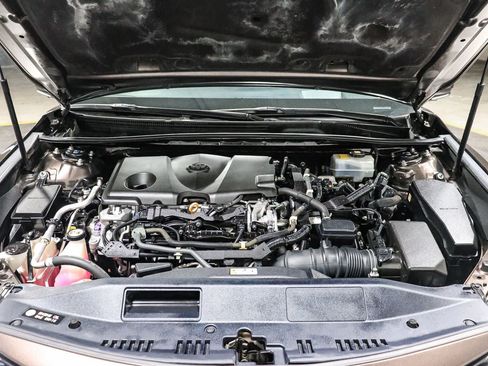 Certified 2018 Toyota Camry XLE w/ Audio Package FWD image 29