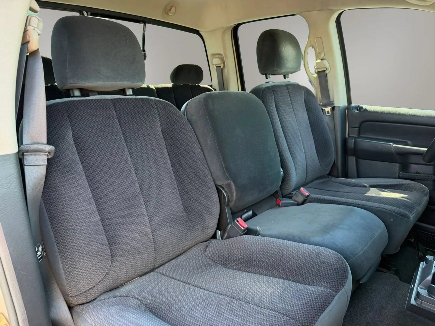 Used 2005 Dodge Ram 1500 Truck SLT RWD image 11