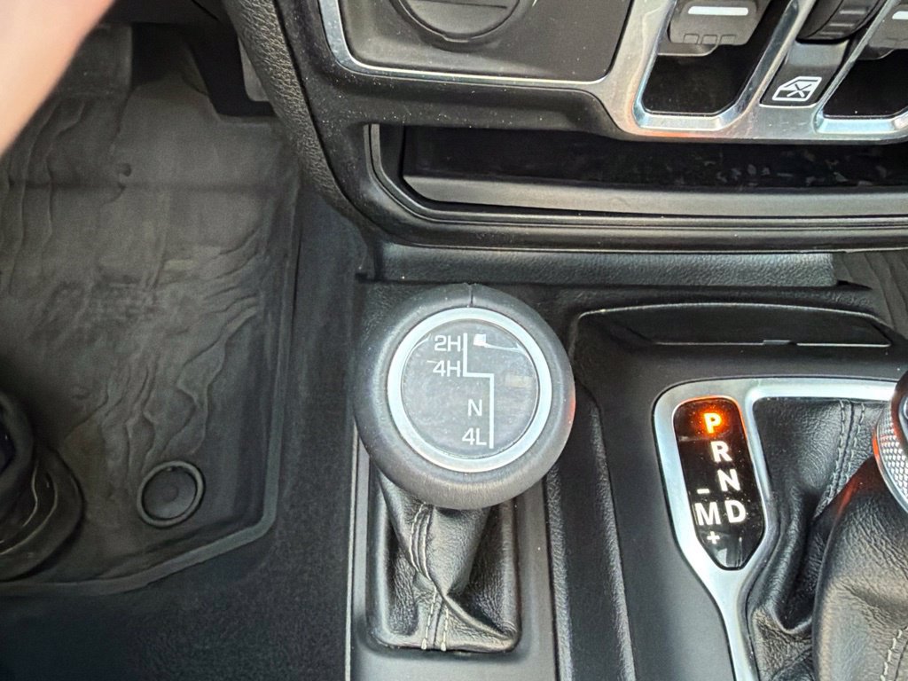 Used 2024 Jeep Gladiator Sport AWD/4WD image 25