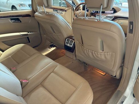 Used 2011 Mercedes-Benz S 550 image 23