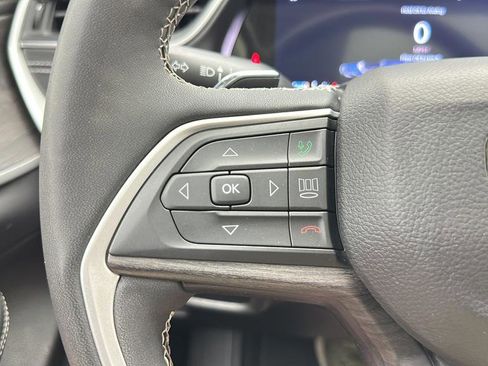 Used 2023 Jeep Grand Cherokee L Limited AWD/4WD image 20
