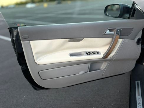 Used 2008 Volvo C70 T5 FWD image 9