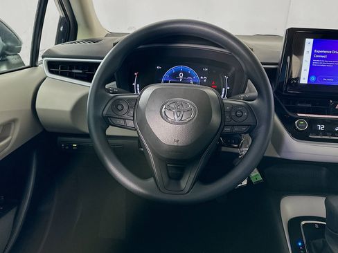 Used 2026 Toyota Corolla LE image 17