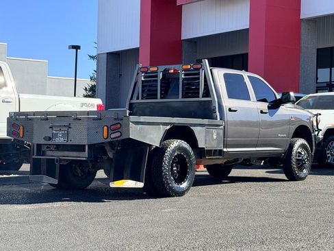 Used 2022 RAM 3500 Tradesman image 36