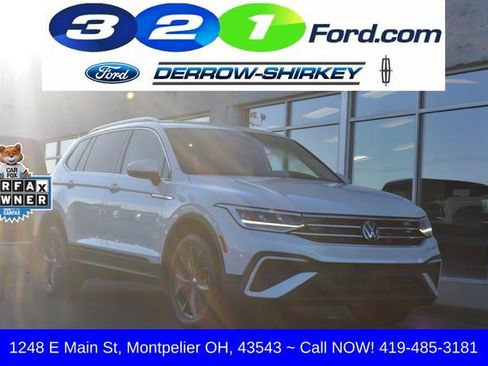 Used 2023 Volkswagen Tiguan SE image 1