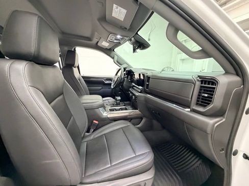 Certified 2023 Chevrolet Silverado 1500 LTZ w/ Technology Package image 31