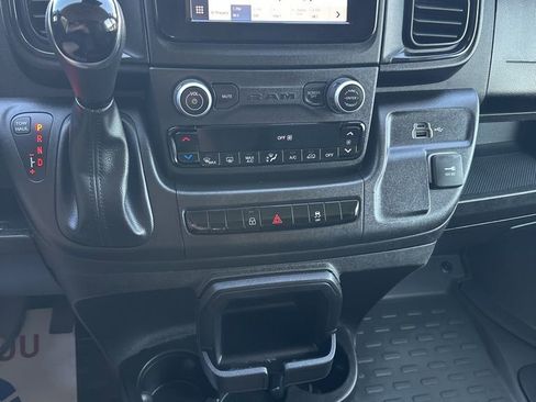 Used 2025 RAM ProMaster 2500 w/ Convenience Group FWD image 17