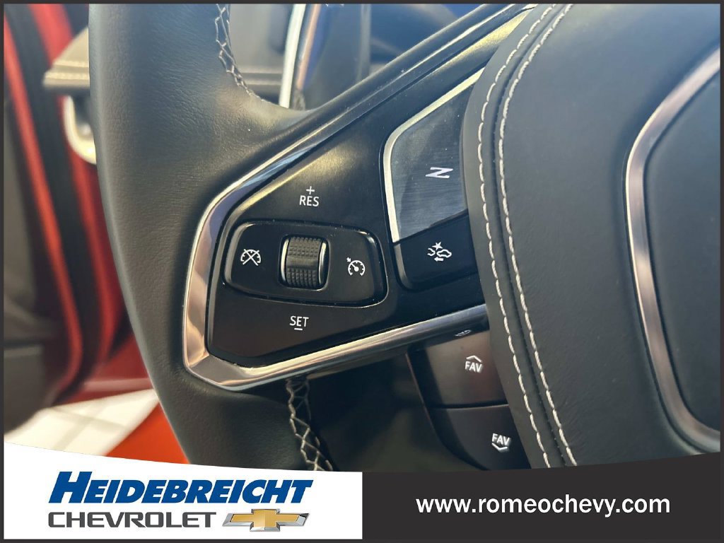 Used 2025 Chevrolet Corvette Stingray Coupe w/ 1LT RWD image 18